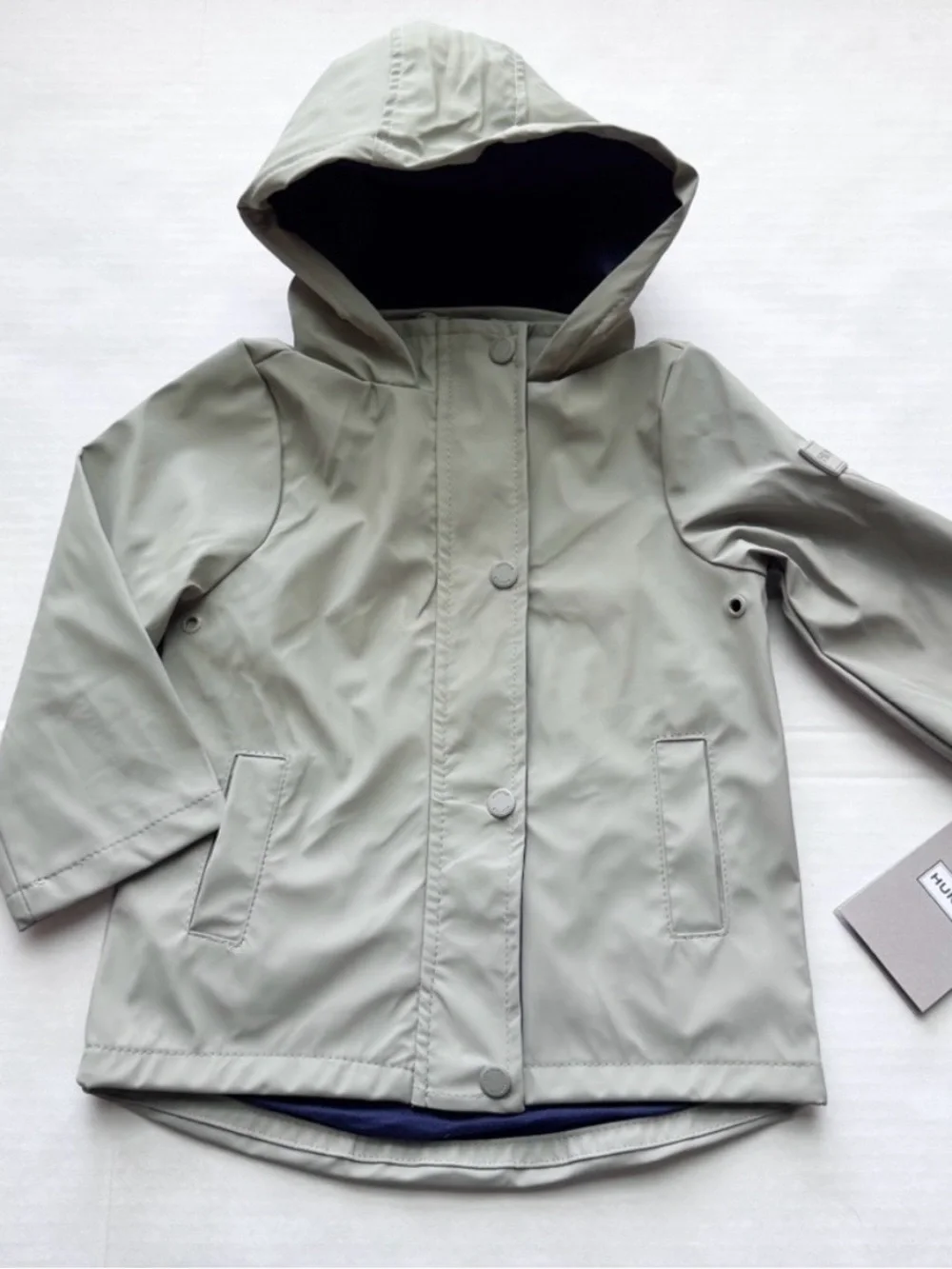 Hunter New Boys Water Resistant Long Hooded Rain Jacket in Green size 8Y NWT